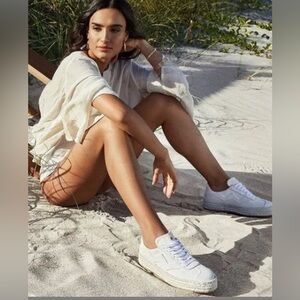Stuart Weitzman  Daryl Pro Low-Top Sneakers